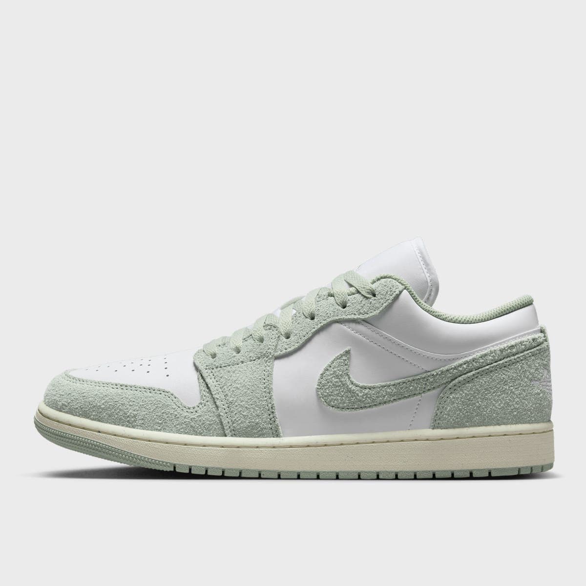 Air Jordan 1 Low SE 