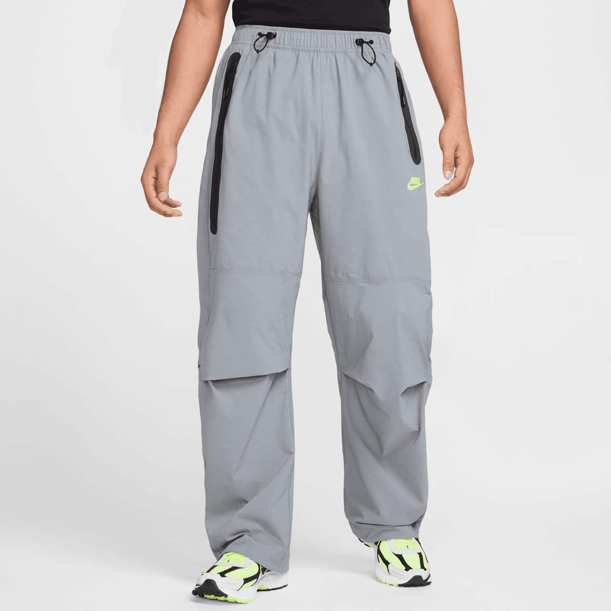 Tech Oversized Woven Pants