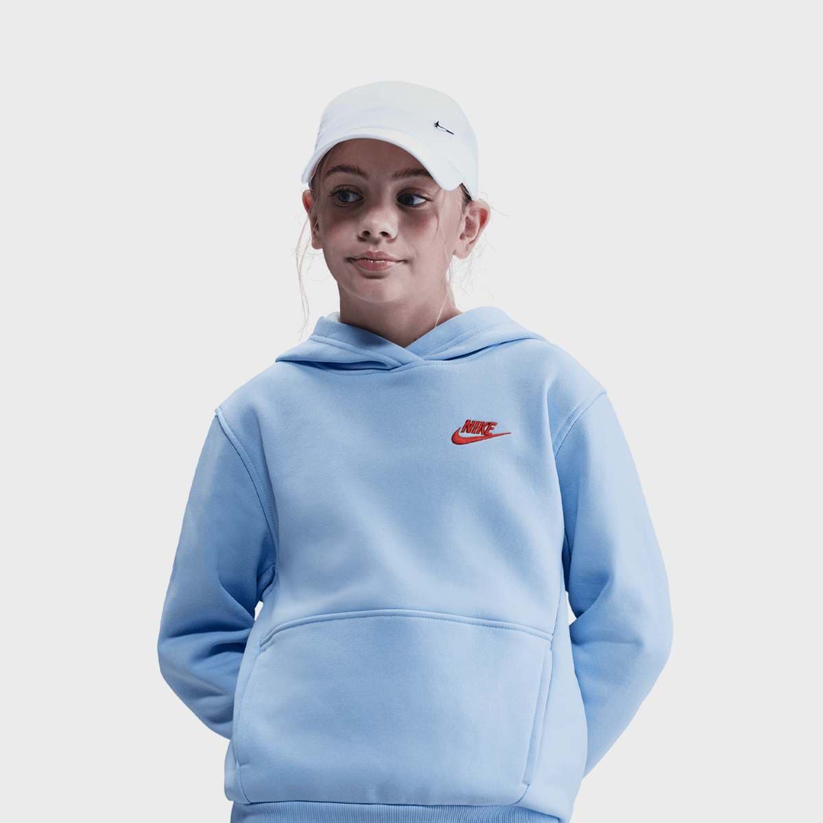 Sportwear Club Fleece Hoodie Low Brand Read