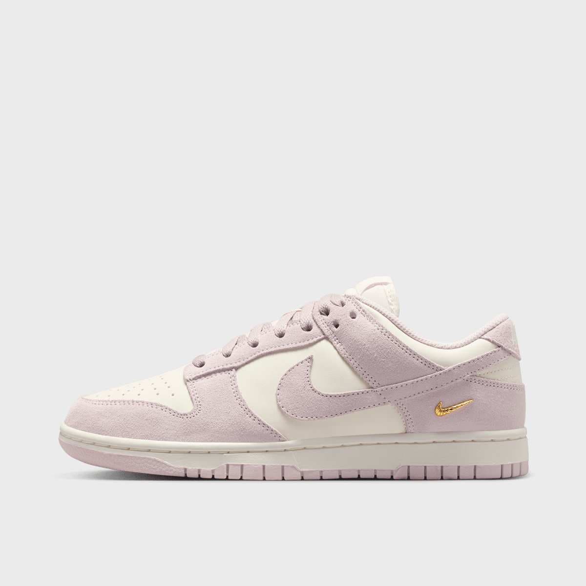WMNS Dunk Low SE