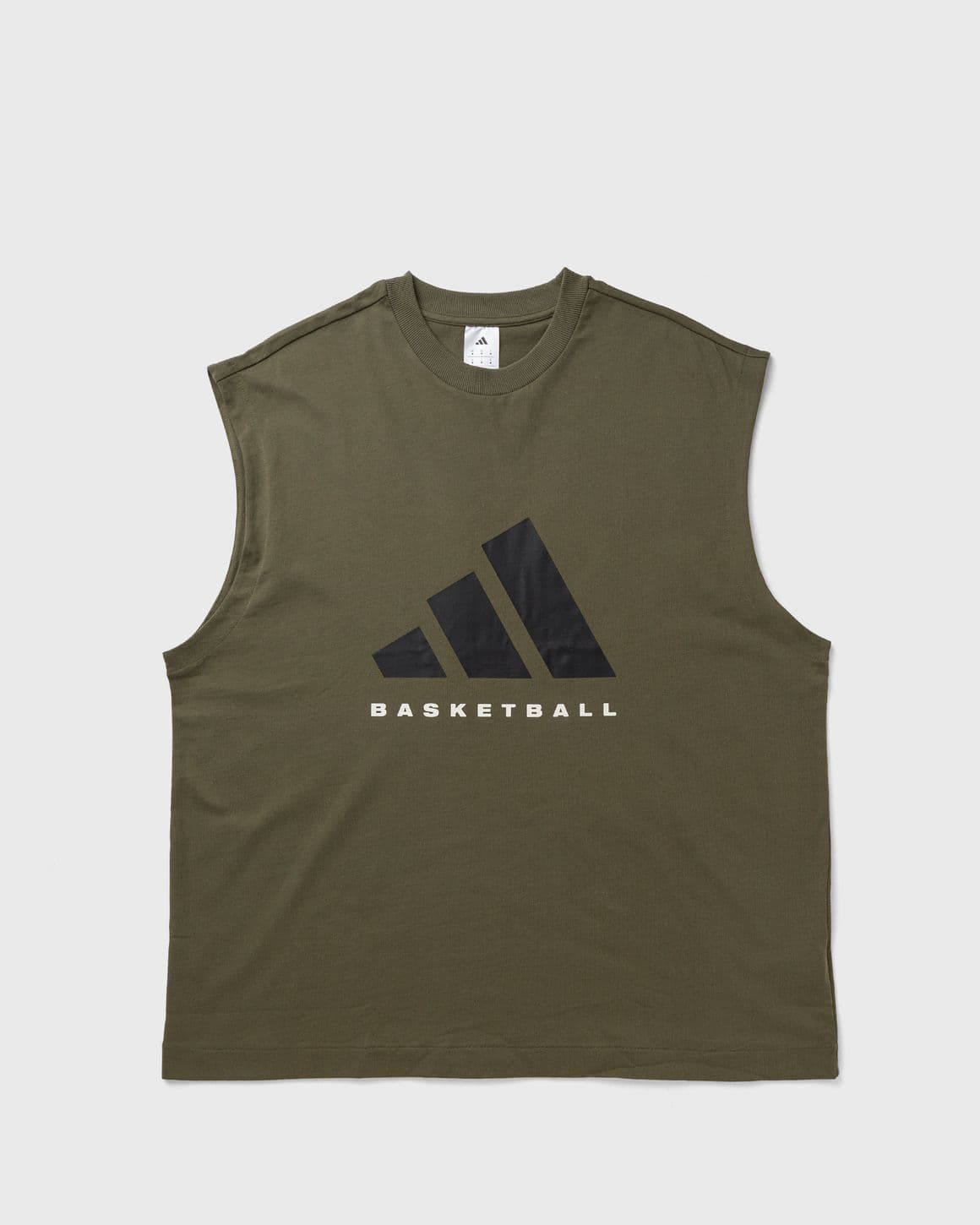 BASKETBALL SLEEVELESS TEE