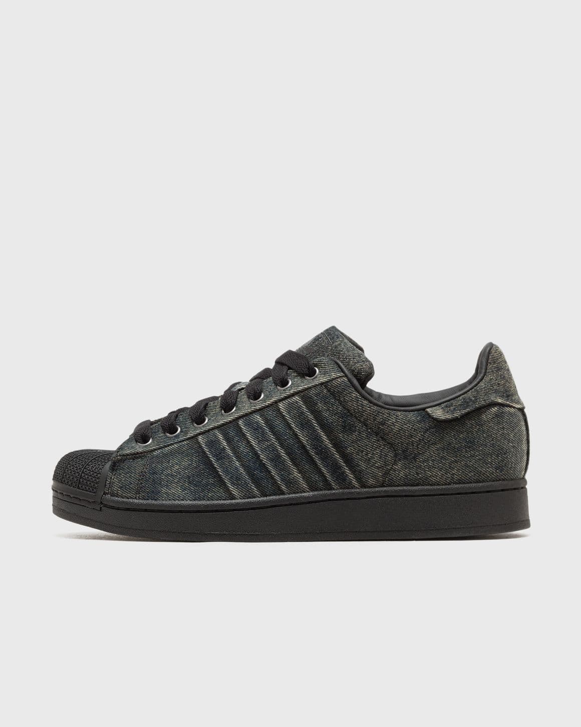 SUPERSTAR 82