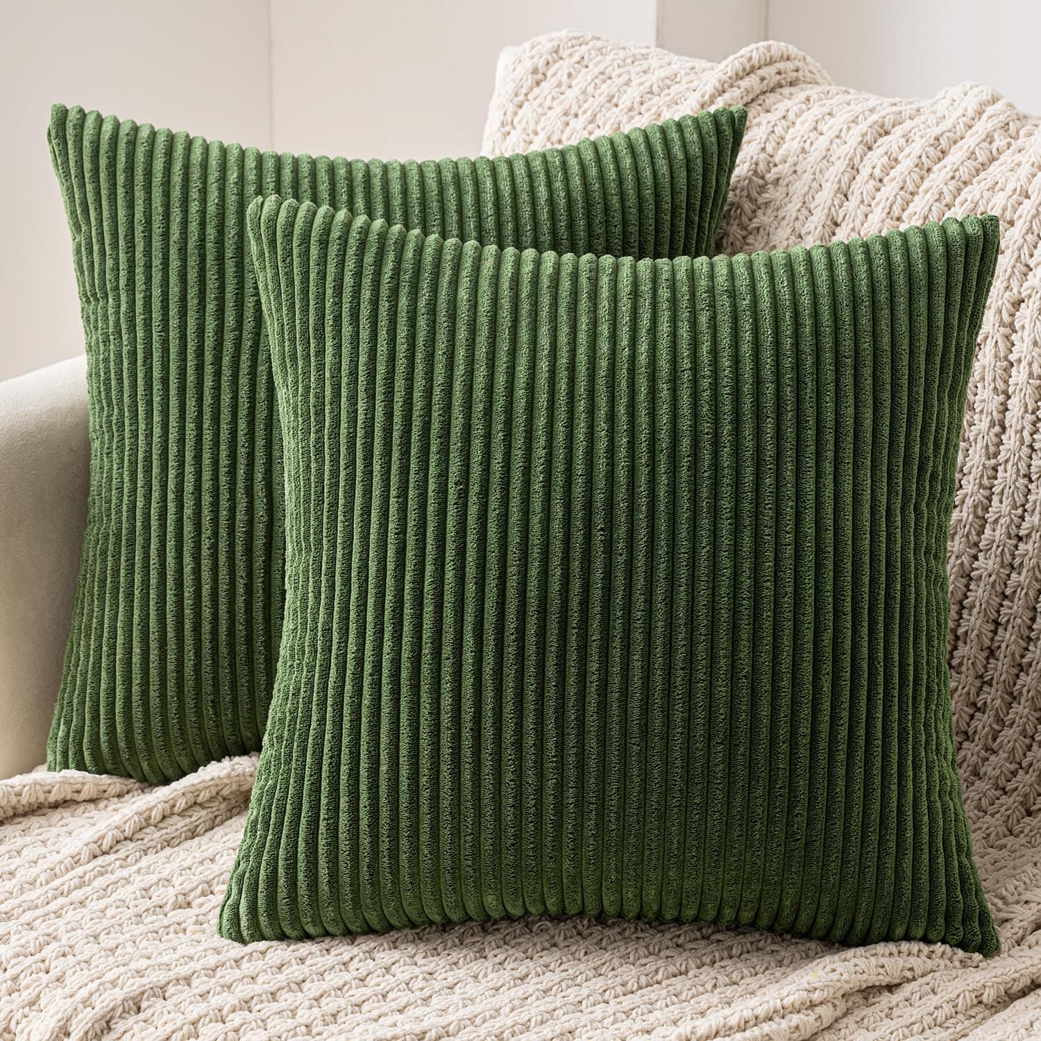 MIULEE 2er Set Kissenbezüge Kordsamt Kissenbezug Zierkissenbezug Dekokissen Sofakissen Kord Kissenhülle Dekorative Zierkissenbezüge Kissen für Sofa Sessel Zuhause Schlafzimmer 40x40cm Matcha Grün