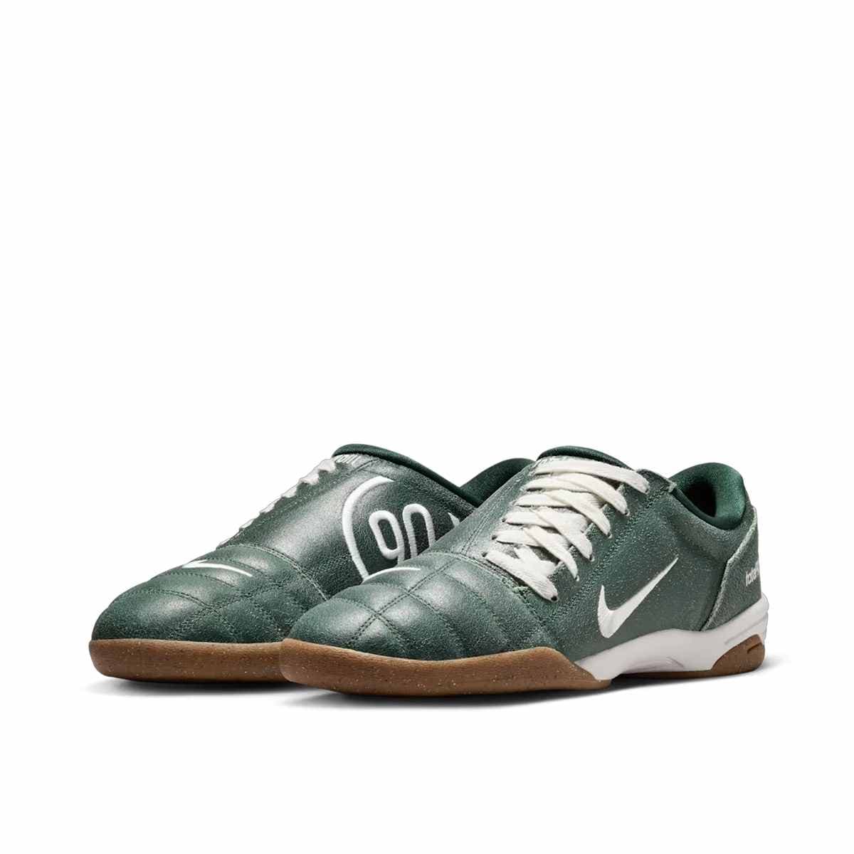 Wmns Total 90 III "Fir"