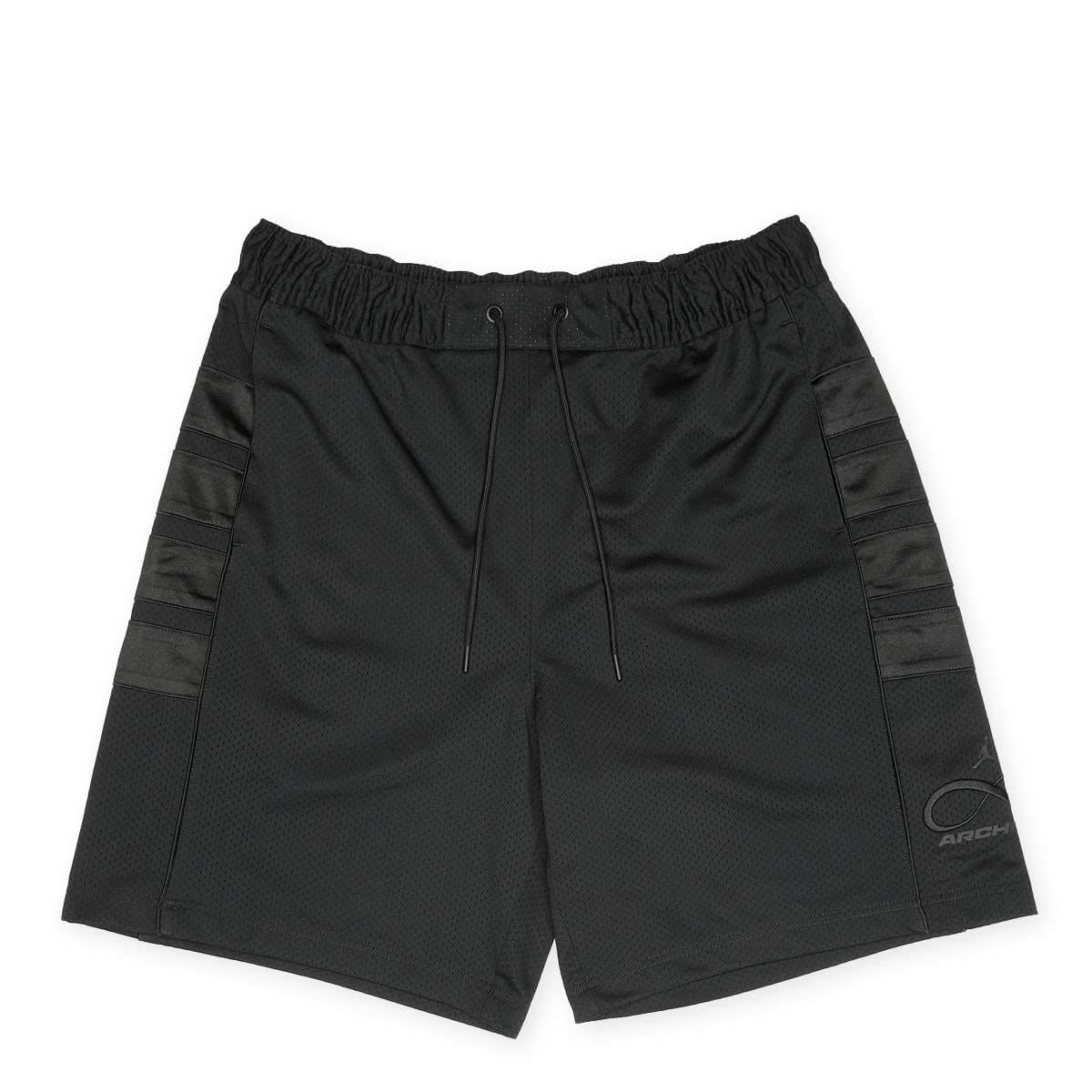 x Infinite Archives Cat Scratch Short