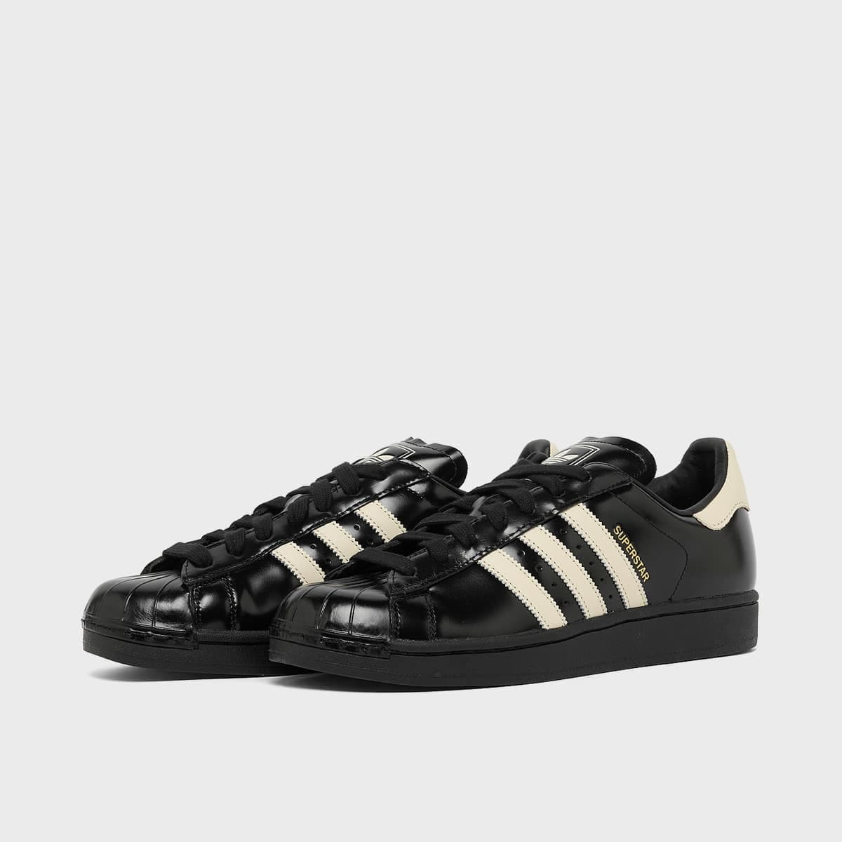 Wmns Superstar II core black/cream white/gold met.