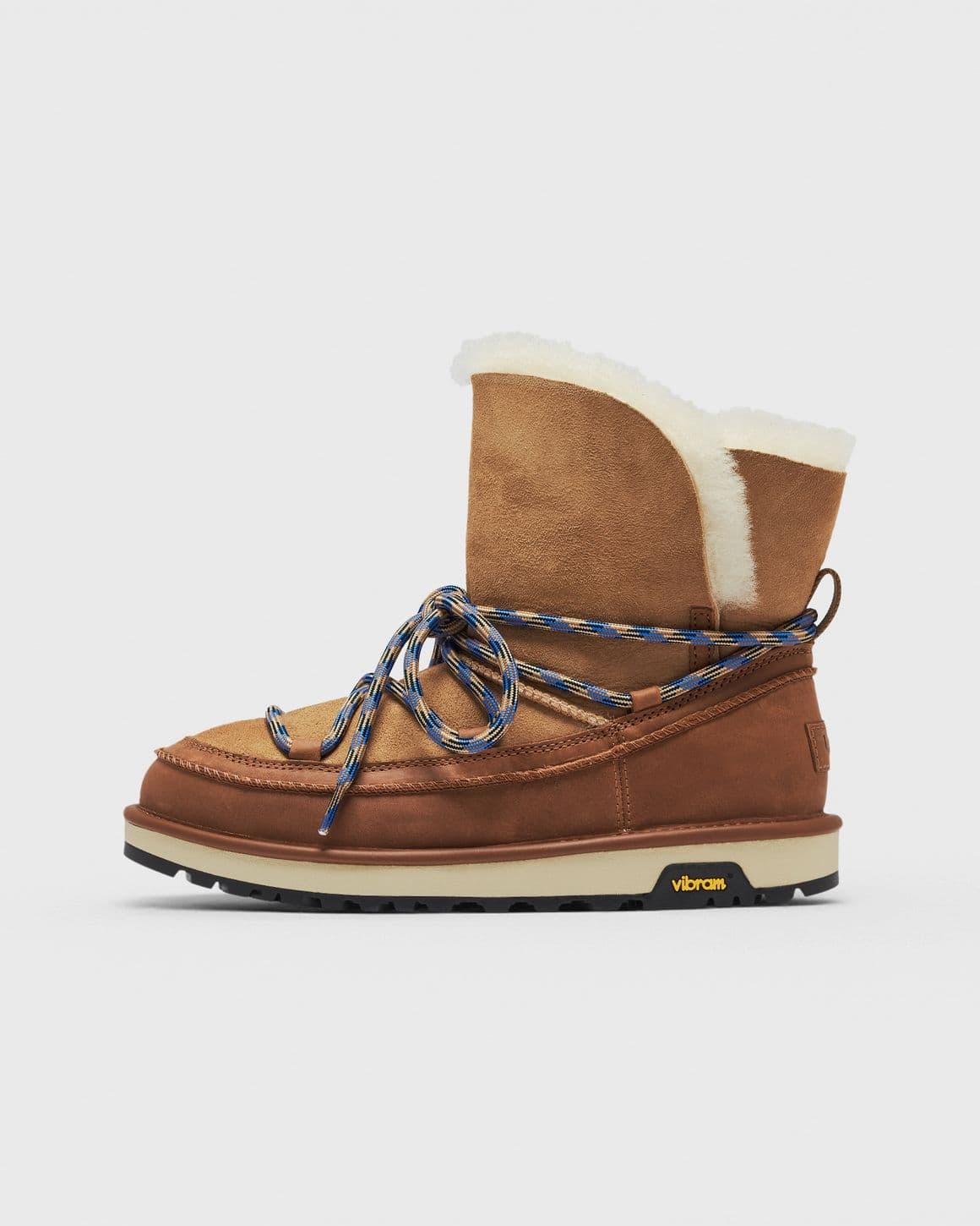WMNS CLASSIC TREAD BOOT